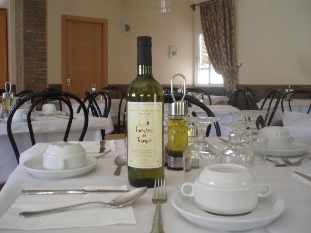 Hotel Balneario Fuentes Del Trampal Carmonita 외부 사진